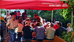 Ferzi auf dem Sommerfest der IGM Esslingen (stehend links)